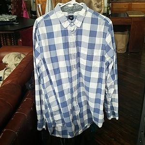 Gap blue and white plaid button down